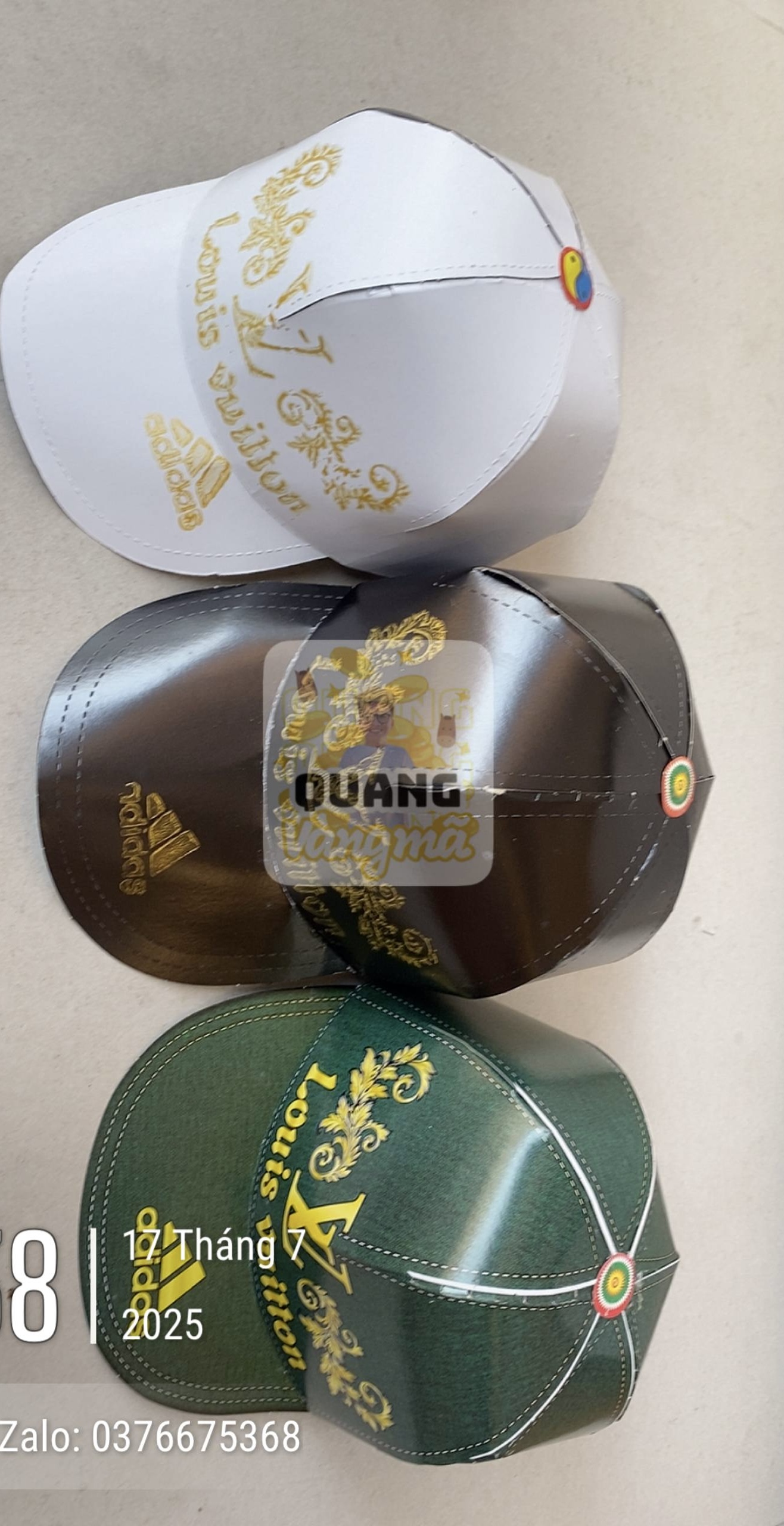 Mũ adidas màu